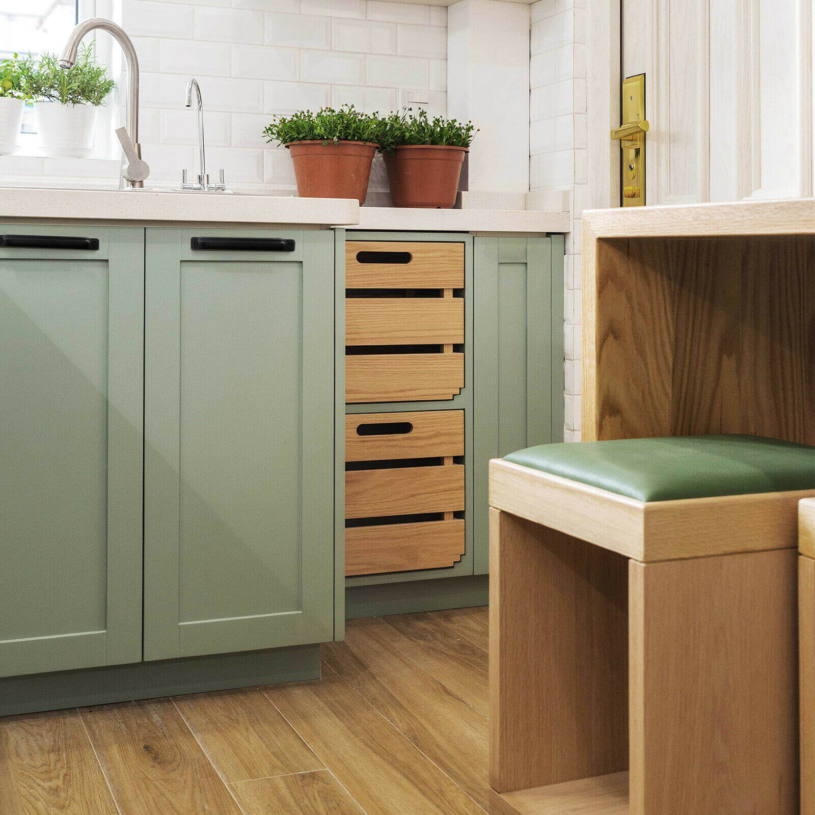 usage of Barn Door Handles